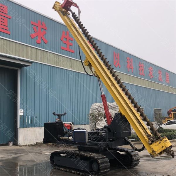 直銷光伏履帶鉆孔機，螺旋光伏鉆孔機